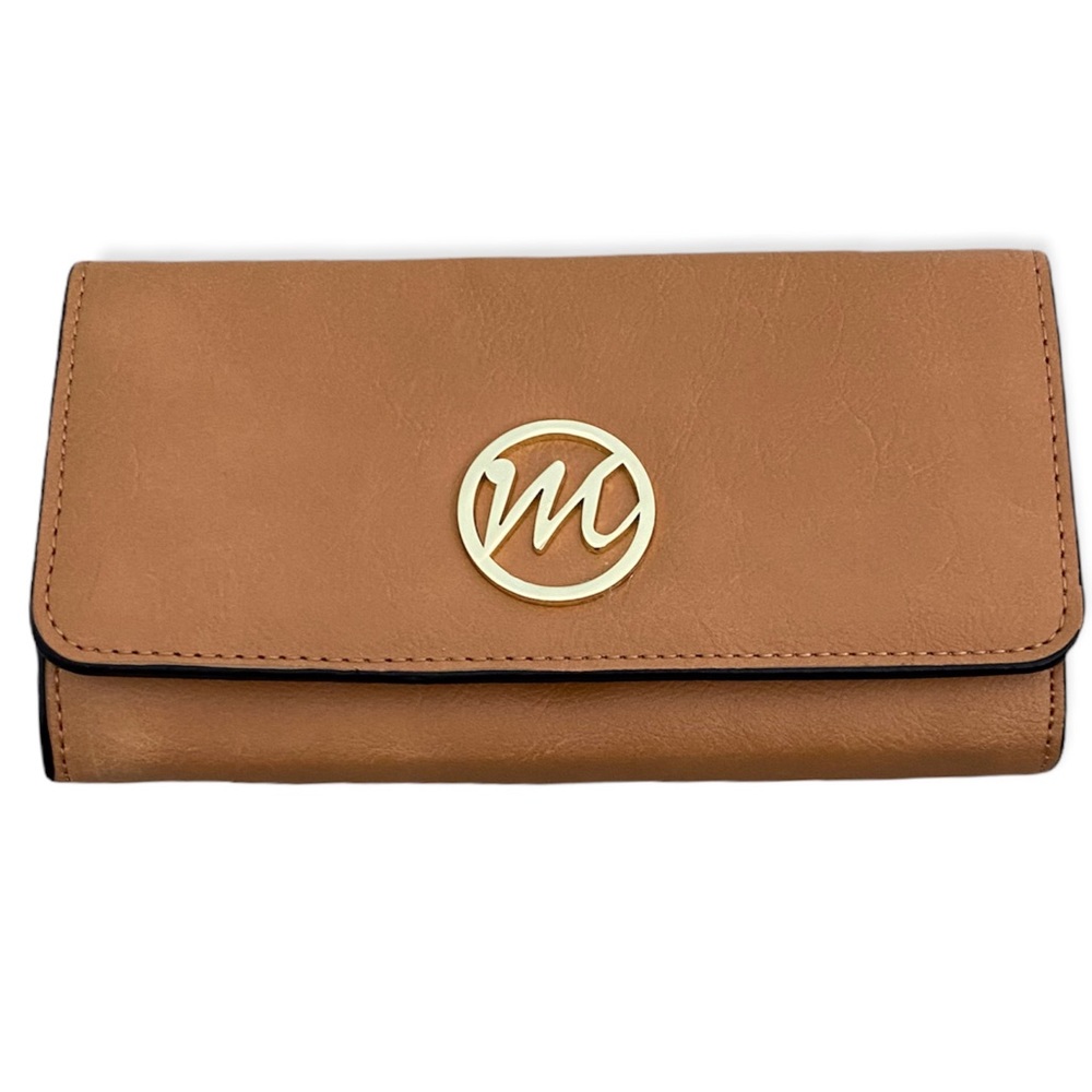 Medium brown wallet